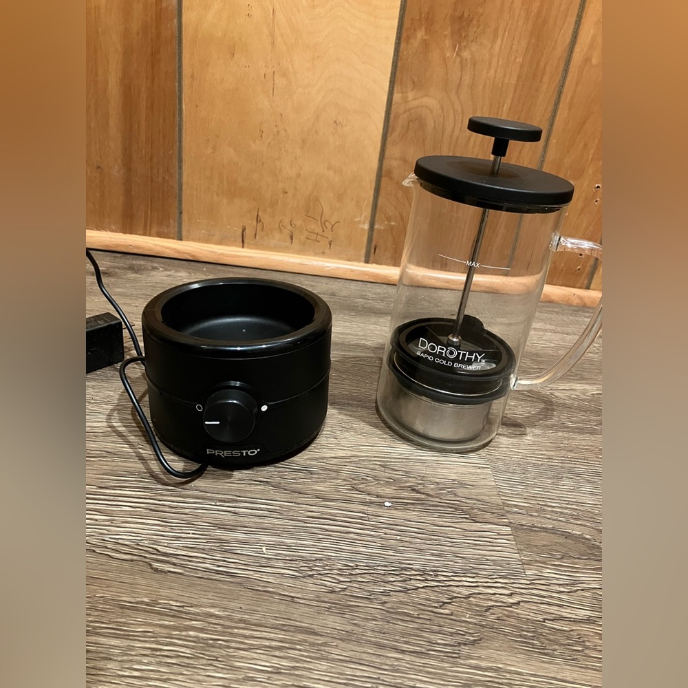 Rapid cold brew maker. Only used twice. Works great just have no use for it.